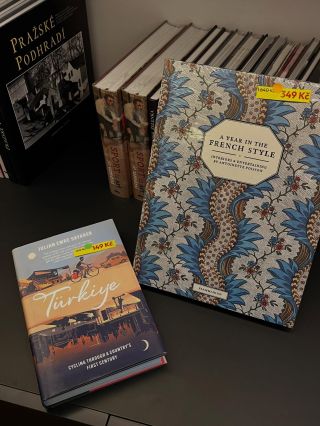 Pár tipů z knižního bazaru 🤩🤯 ceny jsou neskutečné a knížky krásné! 😍 Přijďte si je prolistovat 🙏🏼 stojí to za to. PS:...